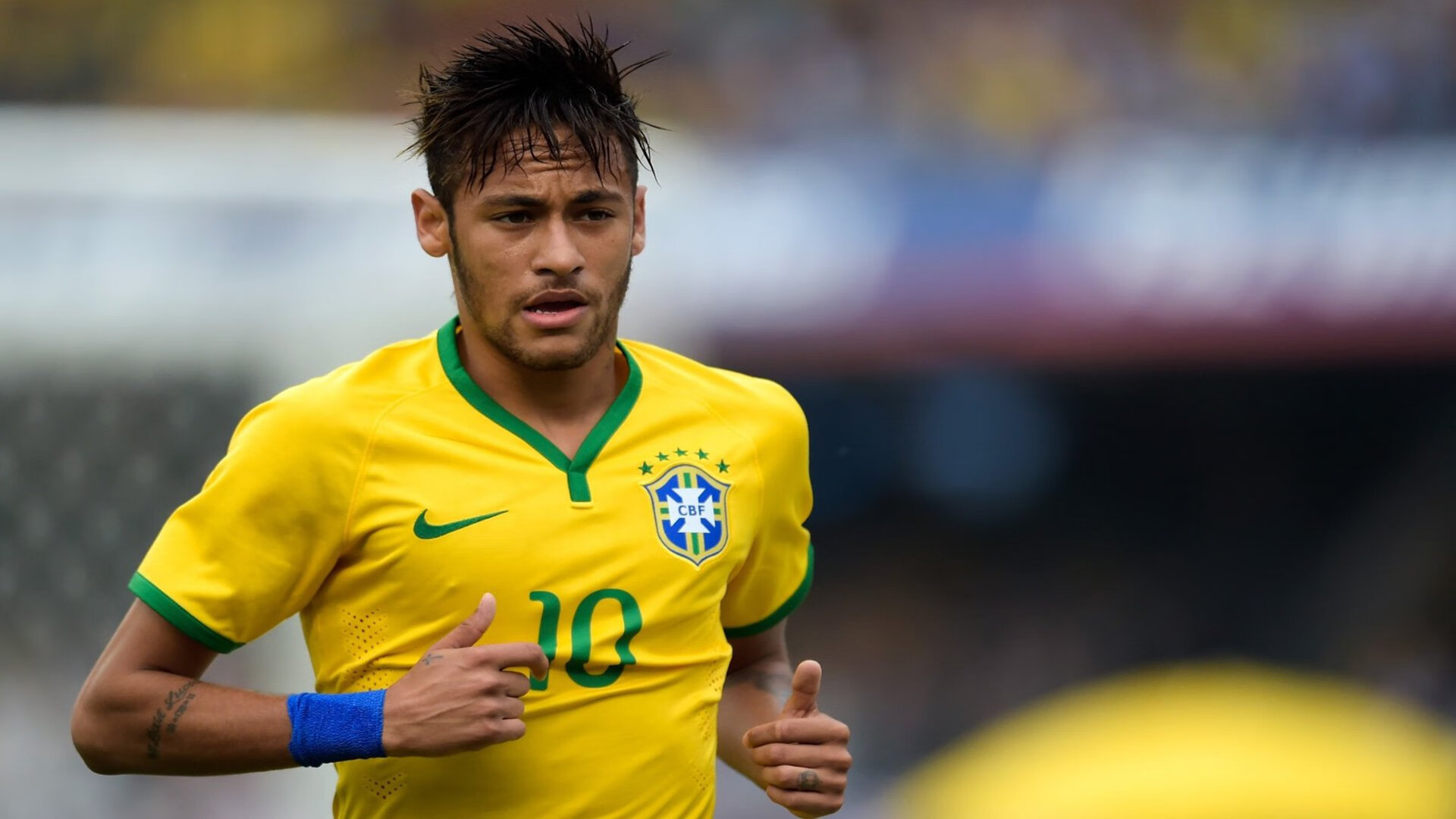 英超激烈争夺，精彩反击与门神扑救成为焦点，33岁门将英超首秀